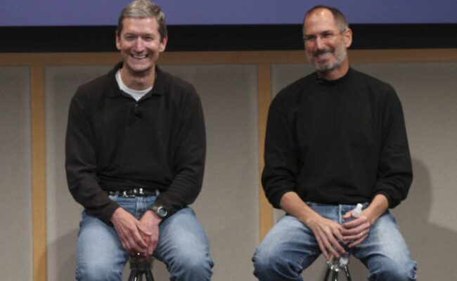 Tim-Cook-and-Steve-Jobs